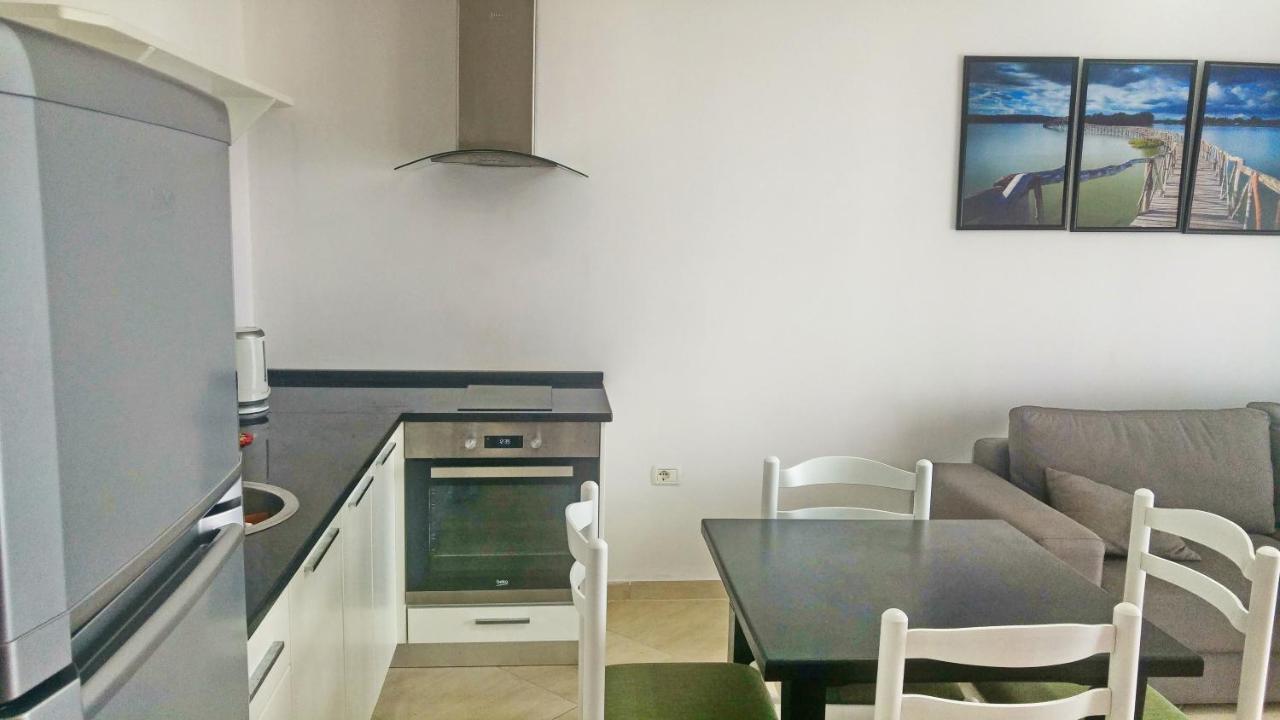 Vlora Bay View Apartment Bagian luar foto